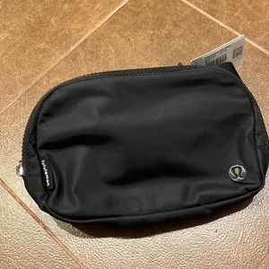 Lululemon NWT Belt Bag